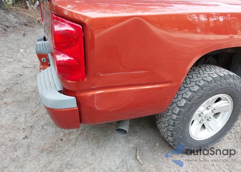 2008 Dodge Dakota Slt from USA, damaged, VIN 1D7HW48K98S593961